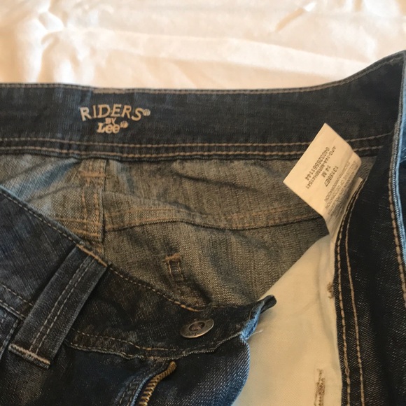 Capris - Picture 2 of 3